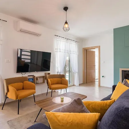 3 Bedroom Lovely In
