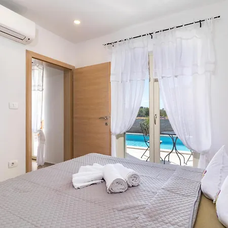 3 Bedroom Lovely In Holiday home *