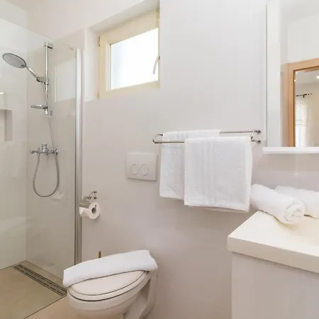 3 Bedroom Lovely In